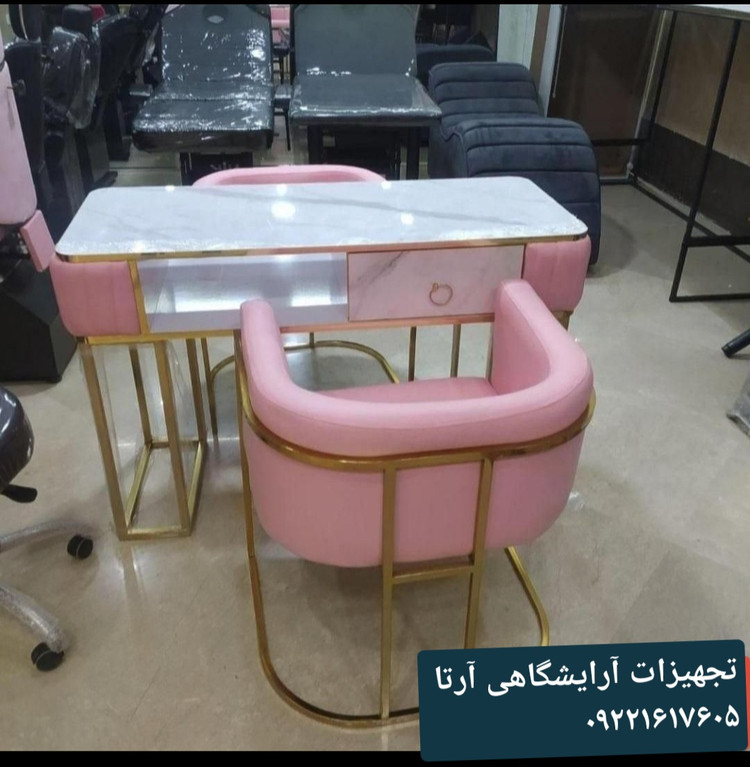 میزناخن تکنفره پایه فورتیک بغل پارچه ابعاد ۴۵×۱۲۰